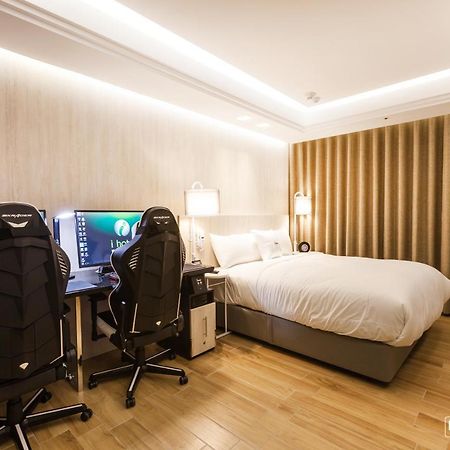 I Hotel 中壢館 Trung Lịch Ngoại thất bức ảnh